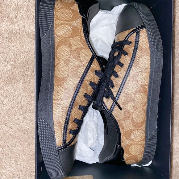 COACH LOW TOP SNEAKER - Picture 8 of 11